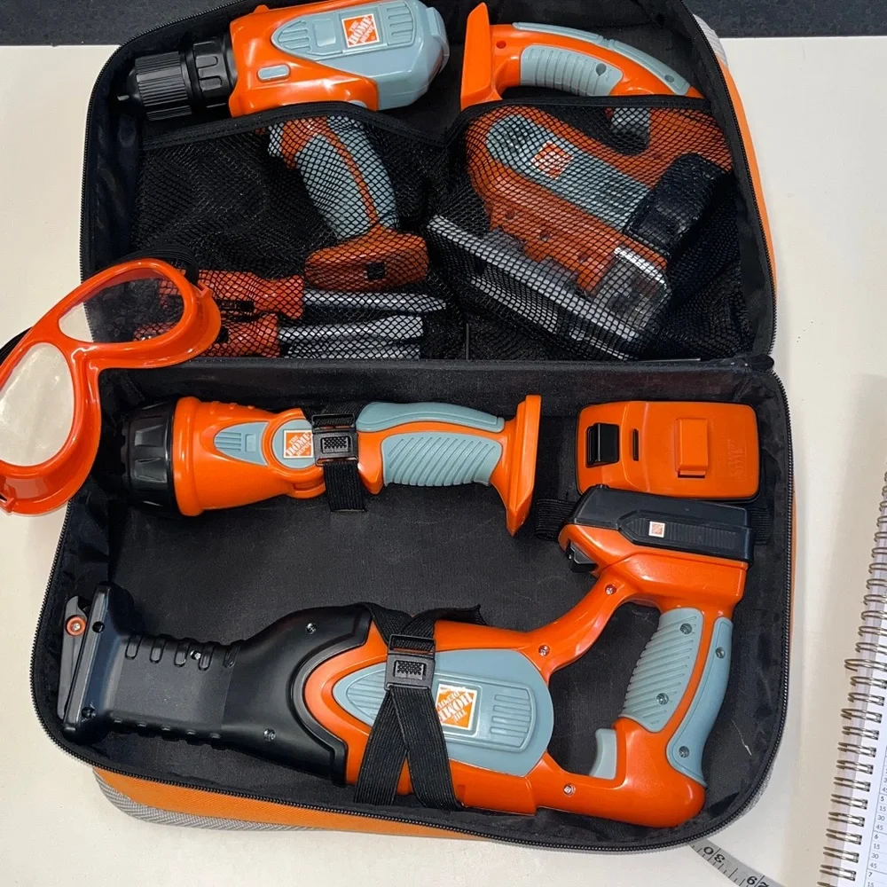 HOME DEPOT Kids battery powered Tool set in carrying case PERFECT hard to find